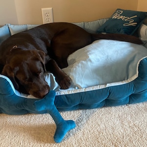 Dog beds handmade. Premium velor upholstery fabric with claw protection, easy to clean. Filler - hypoallergenic holofiber. The pillow has a pillowcase that can be removed and washed. Can be ordered in any size and color