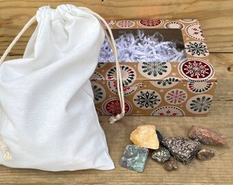 Crystal Christmas Gift, Rock and Geode Gift Set, Christmas Gemstone Gift, STEM Christmas, Learning Gift, Christmas Geology Set