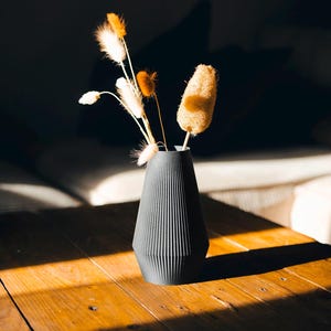 Lila Vase