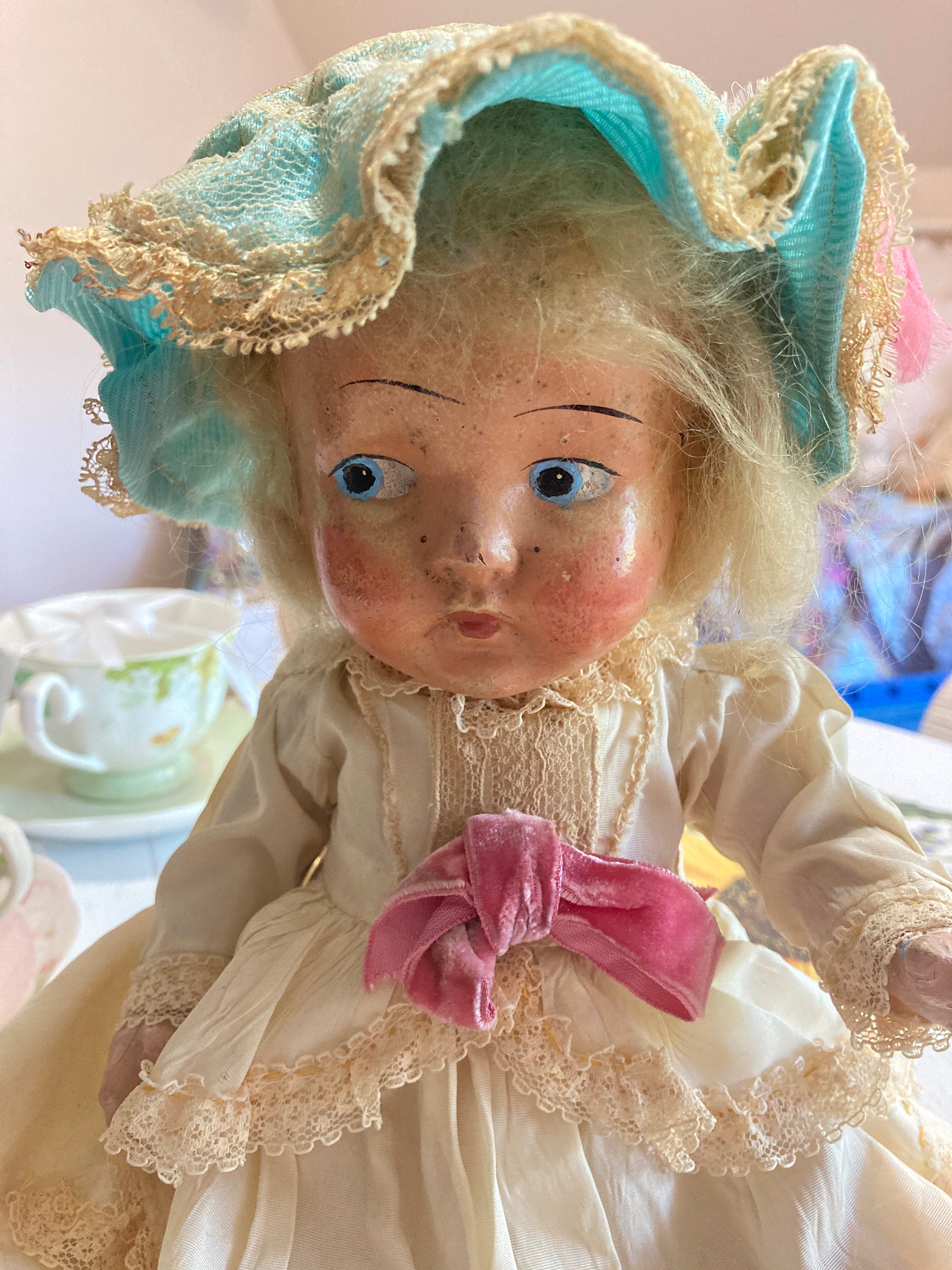 Poupées - Poupée - poupée tête carton bouilli, yeux verre mobiles