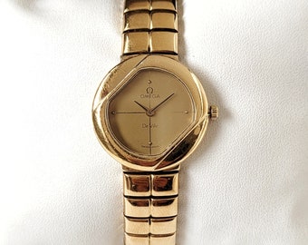 SKU0510 Retro Gold Asymmetrical Women Vintage inspired Stainless steel Watch Vintage Gold Watch Women Asymmetrical - Etsy main image 2