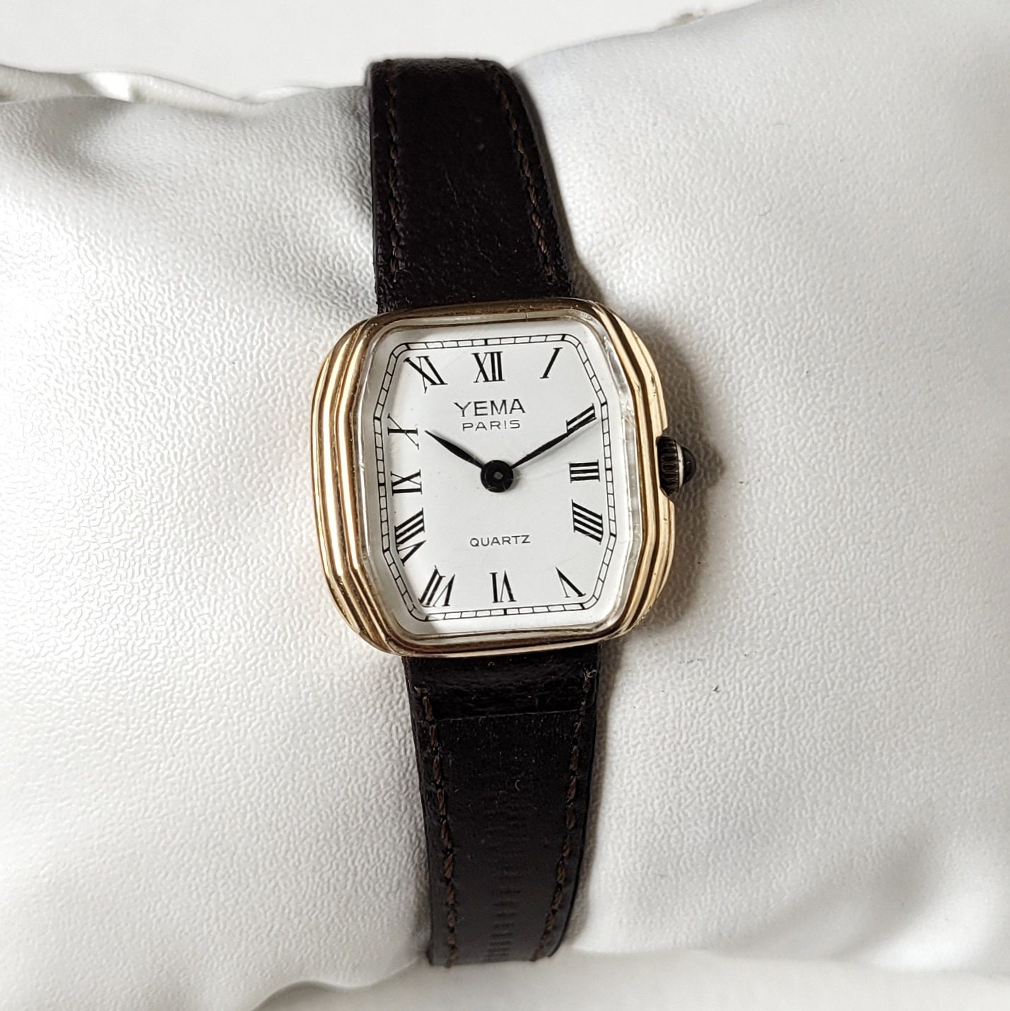 Yema Paris Wrist Watch Quartz in Original Leather Case Yema - Mini Barrel Women Quartz Gold Plated - 1990s main image 3