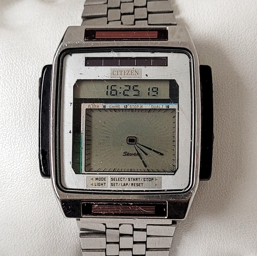 Vintage Citizen Seven Digital 80s Robot shape Collectible