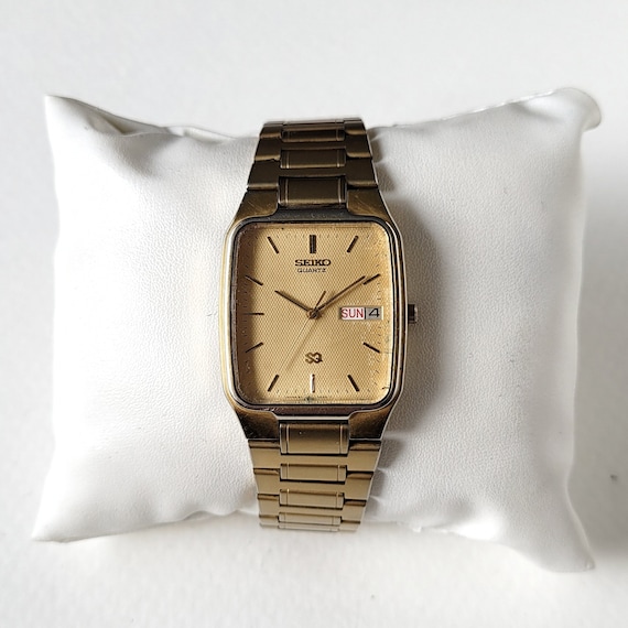 Seiko Spirit Day Date Stainless Steel Used Quartz Mens Watch