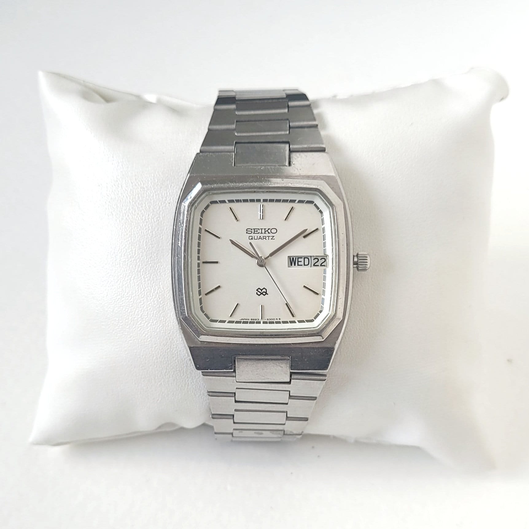 Vintage Seiko SQ White 90s TV - Etsy Vintage Seiko SQ White 90s TV - Etsy