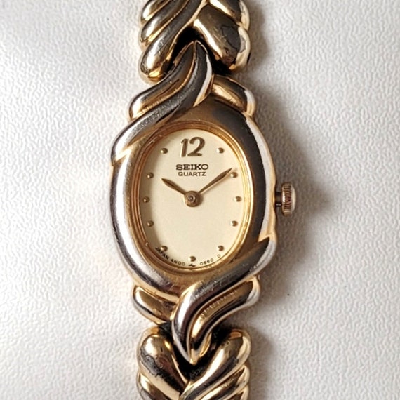 Vintage Seiko Bracelet Watch for Ladies 90s Unique - Etsy display picture 3