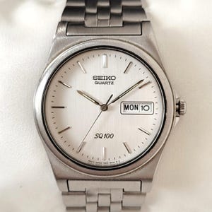 Vintage Seiko White 90s SQ