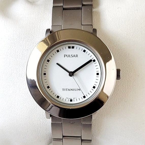 PulsarTitanium Silver Watch with White Dial Pulsar Men main image 4