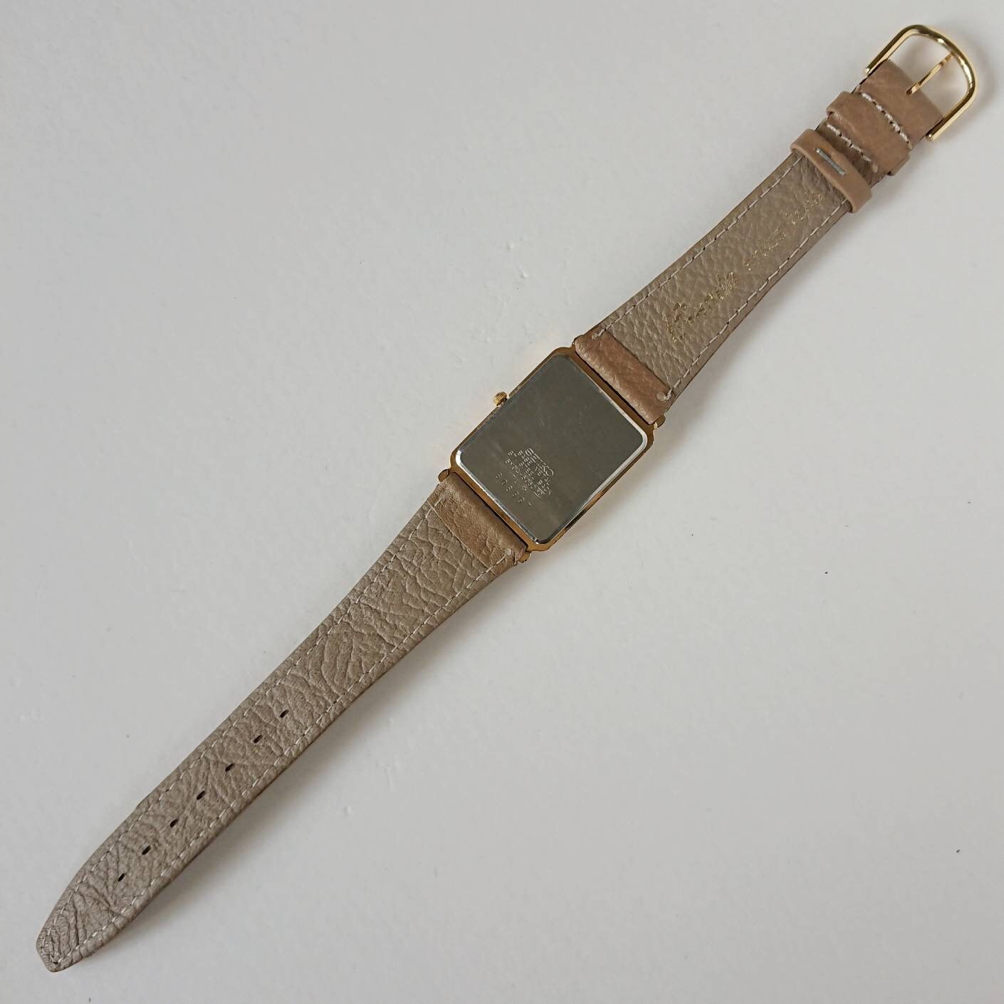 ヴィンテージ セイコー ブラック&ゴールド タンク 90 年代 ユニーク