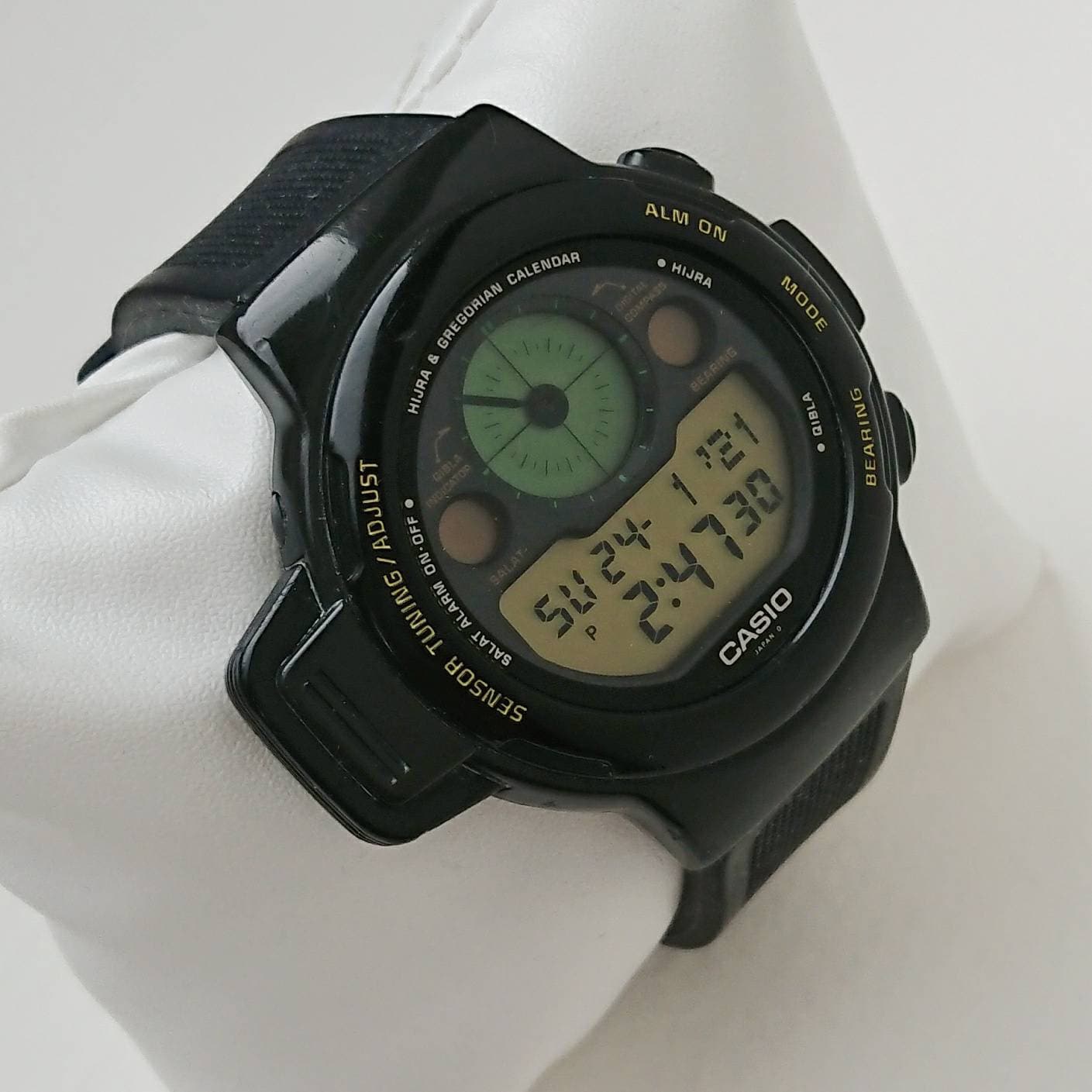 casio compass watch review