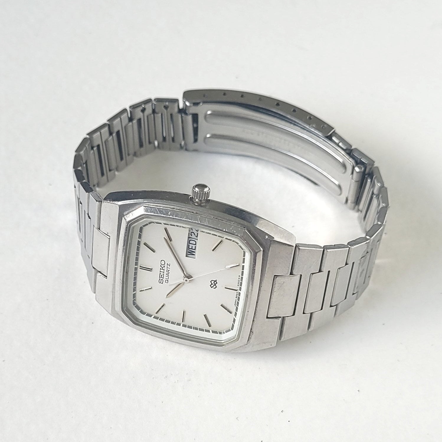 Vintage Seiko SQ White 90s TV - Etsy