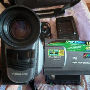 Camcorder Panasonic VHS-C in Working Made