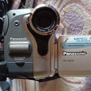 パナソニック NV-GS50en miniDV PALビデオカメラ。動作良好。日本製。