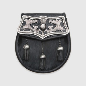 Semi-dress sporran – Black Pelt with Antique Thistle plate