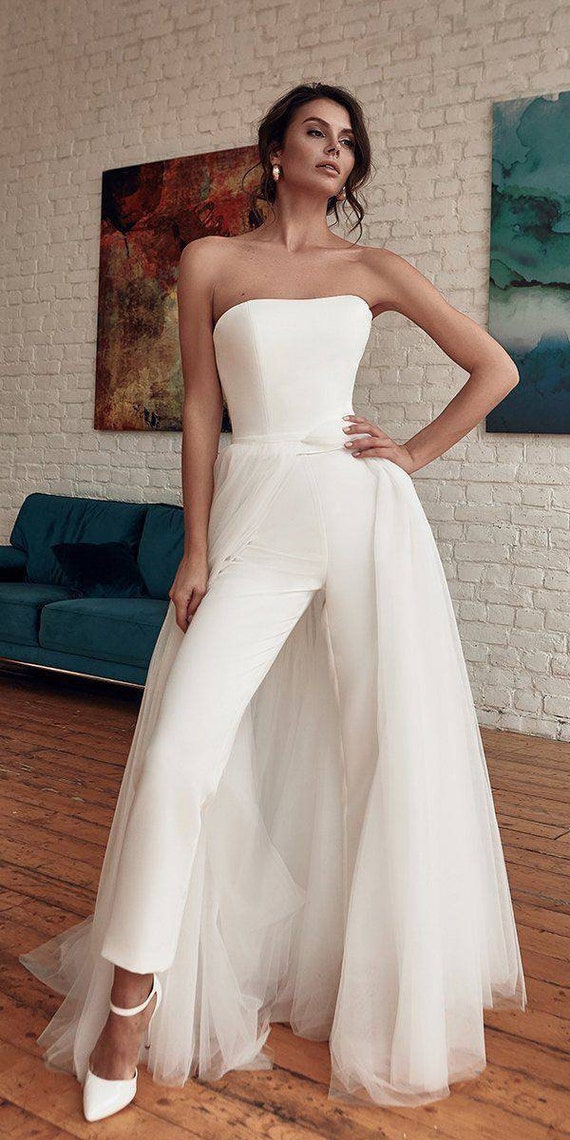 Hochzeitskleid Jumpsuit / Jumpsuit Fur Hochzeit So Kann Die Braut Einen