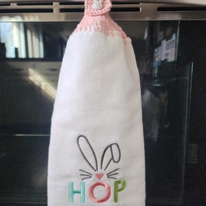 Easter Bunny Hanging Kitchen Towel: Crochet Cotton Topper