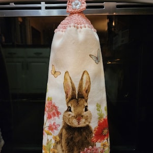 Easter Bunny Hanging Kitchen Towel: Crochet Topper