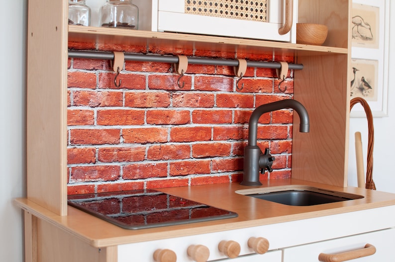 Rotanriet singelspanelen voor Ikea Duktig speelkeuken, ikea duktig rotan singels, duktig rotan singels, ikea duktig magnetron rotan Backsplash: bricks