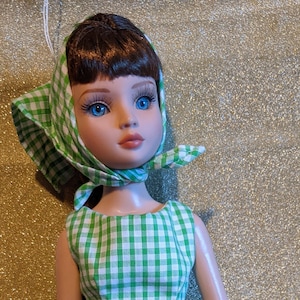 Ellowyne Wilde Outfit - Light Green Gingam