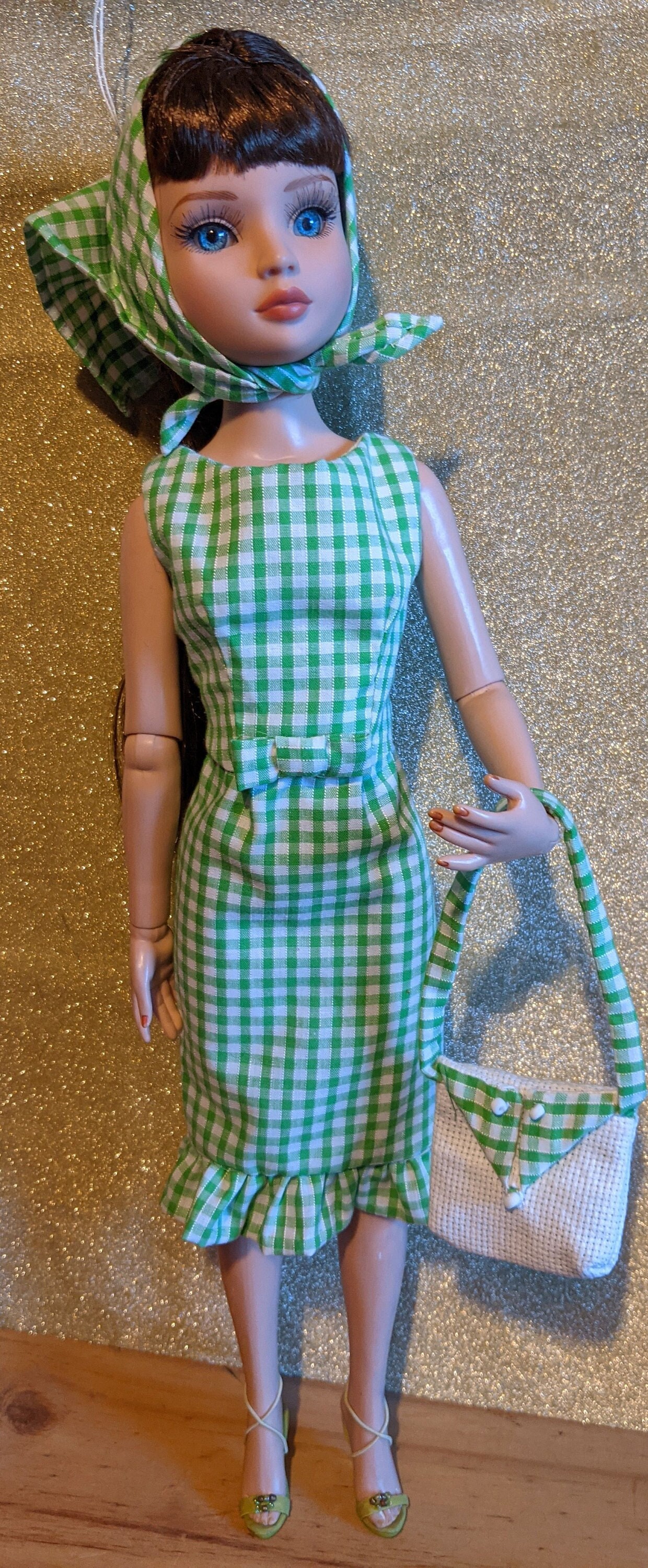 Ellowyne Wilde Outfit Light Green Gingam - Main Image