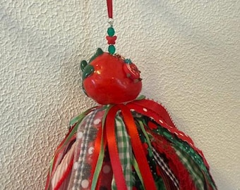 Adorno de borla de fresa, salero reutilizado, decoración colgante de tela vintage