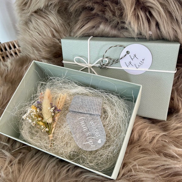 Schwangerschaft verkünden mit Babysocke Du wirst OMA OPA Socke personalisiert - Bekanntgabe - Geschenkbox Ihr werdet Oma und Opa