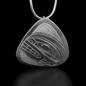 Premières Nations du Canada, pendentif tête d&#39;orque triangulaire en argent sterling sculpté à la main, bijoux autochtones, Kwakwaka&#39;wakw