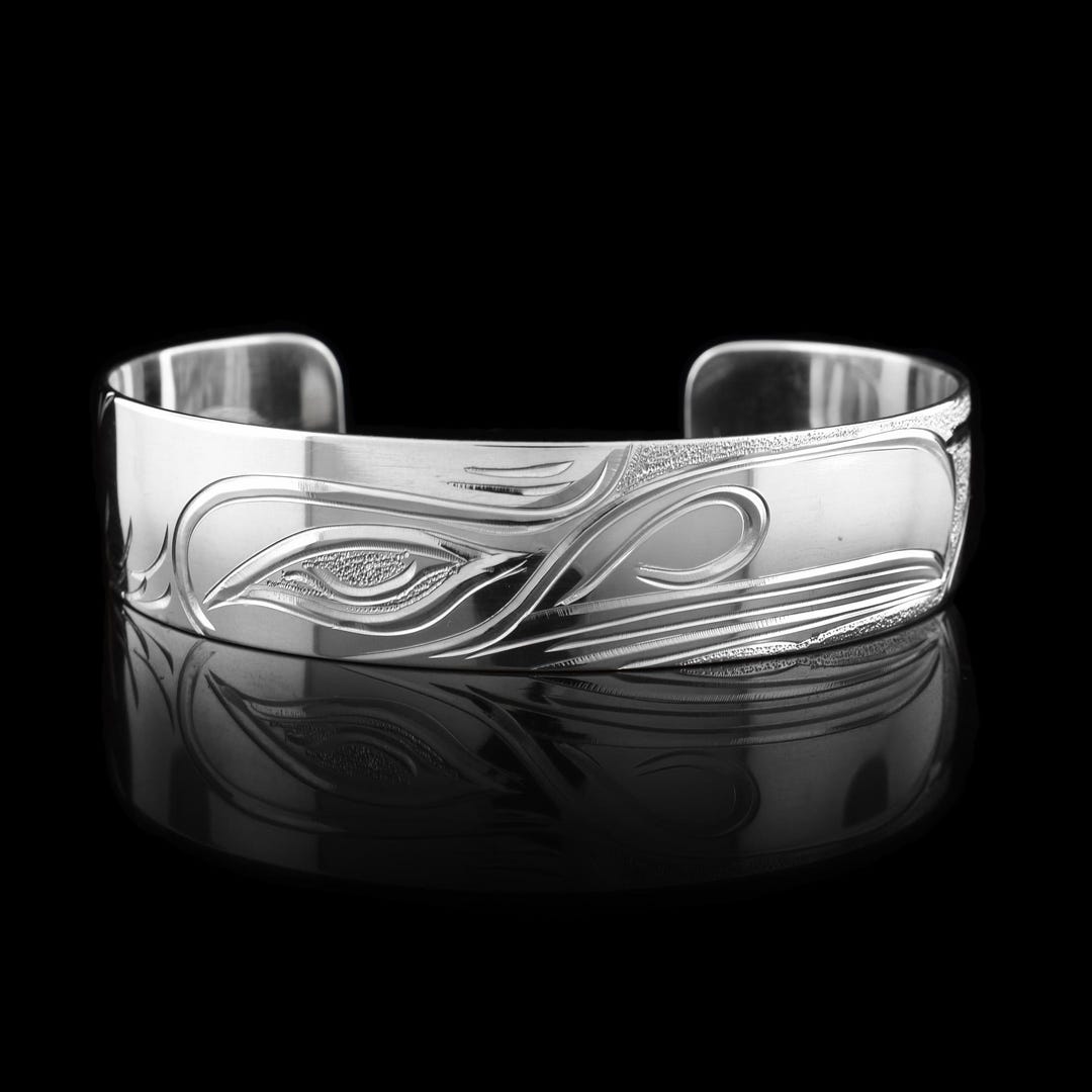 Canadian First Nations, Hand Carved Sterling Silver 5/8