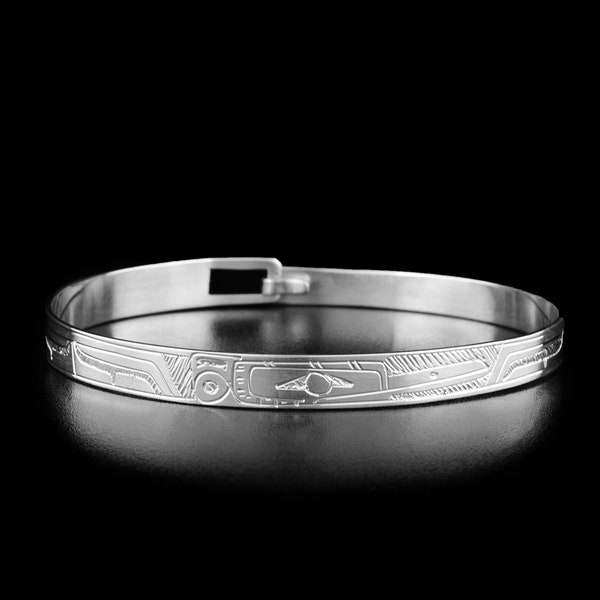 Canadian First Nations, Hand Carved Sterling Silver 1/4" Hummingbird Clasp Bracelet, Indigenous Native Jewellery, Coast Salish