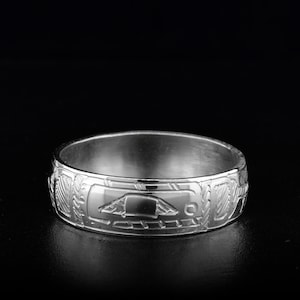 Canadian First Nations, Hand Carved Sterling Silver 1/4&quot; Orca Ring, Indigenous Native Jewellery, Coast Salish