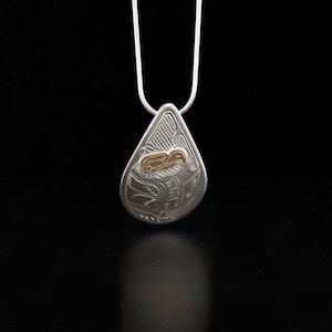 Canadian First Nations, Hand Carved Sterling Silver and 14K Gold Teardrop Eagle Pendant, Indigenous Native Jewellery, Kwakwaka&#39;wakw