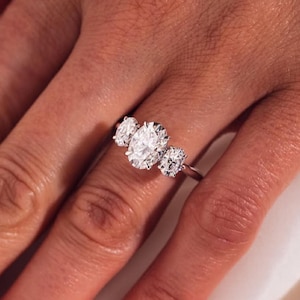 3.20 CTW Petite Oval Cut Moissanite Diamond Three Stone Engagement Ring 14K Solid Gold Promise Ring Dainty Jewelry Anniversary Gift for her