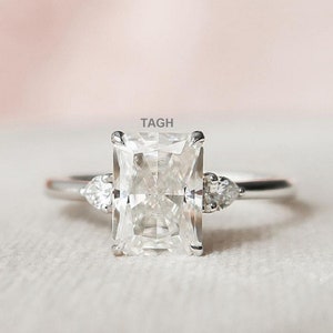 3.20 TCW Radiant Cut Engagement Ring Pear Cut Side Stones Elongated Radiant Cut Three Stone Ring Hybrid Iced Out Moissanite Radiant Cut Ring