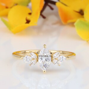 Vintage Art Deco Cluster Bridal Ring Unique Wedding Promise Ring 14k Solid Gold Marquise Moissanite Engagement Ring Anniversary Gifts/Ring