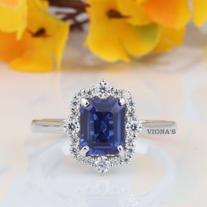 Emerald Cut Lab Created Blue Sapphire Engagement Ring Vintage Sapphire Wedding Ring 18k White Gold Halo Bridal Ring Anniversary Gifts/Ring