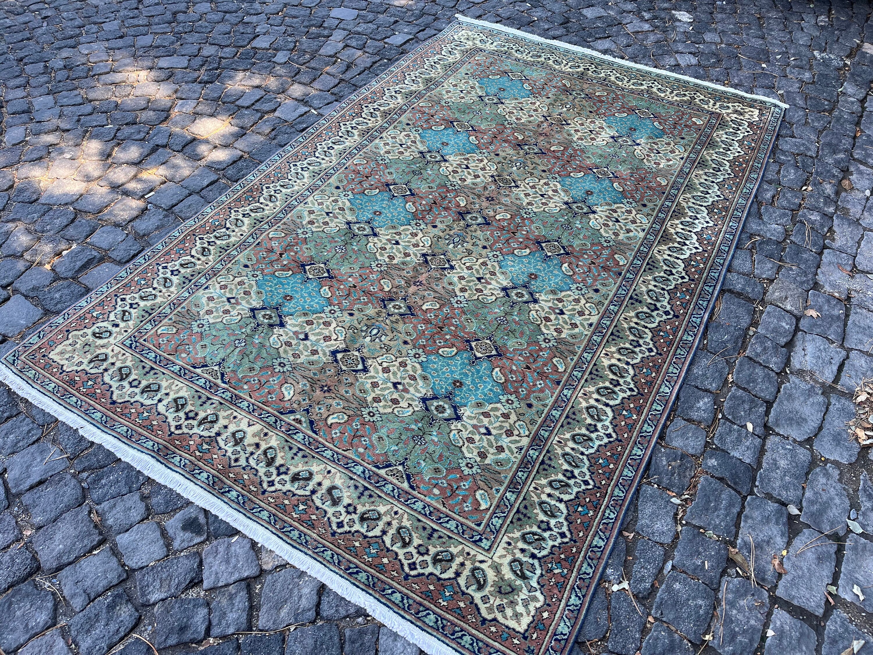Vintage Turkish Oushak Rug (4'8x7'7): Muted Olive Green Wool Carpet