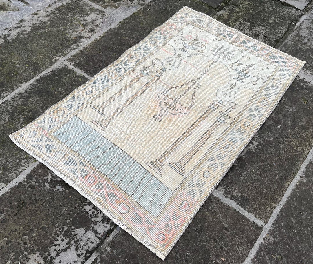 Vintage Turkish Prayer Rug: Pale Orange & Navy Oushak, 2.5x4 Ft - Etsy