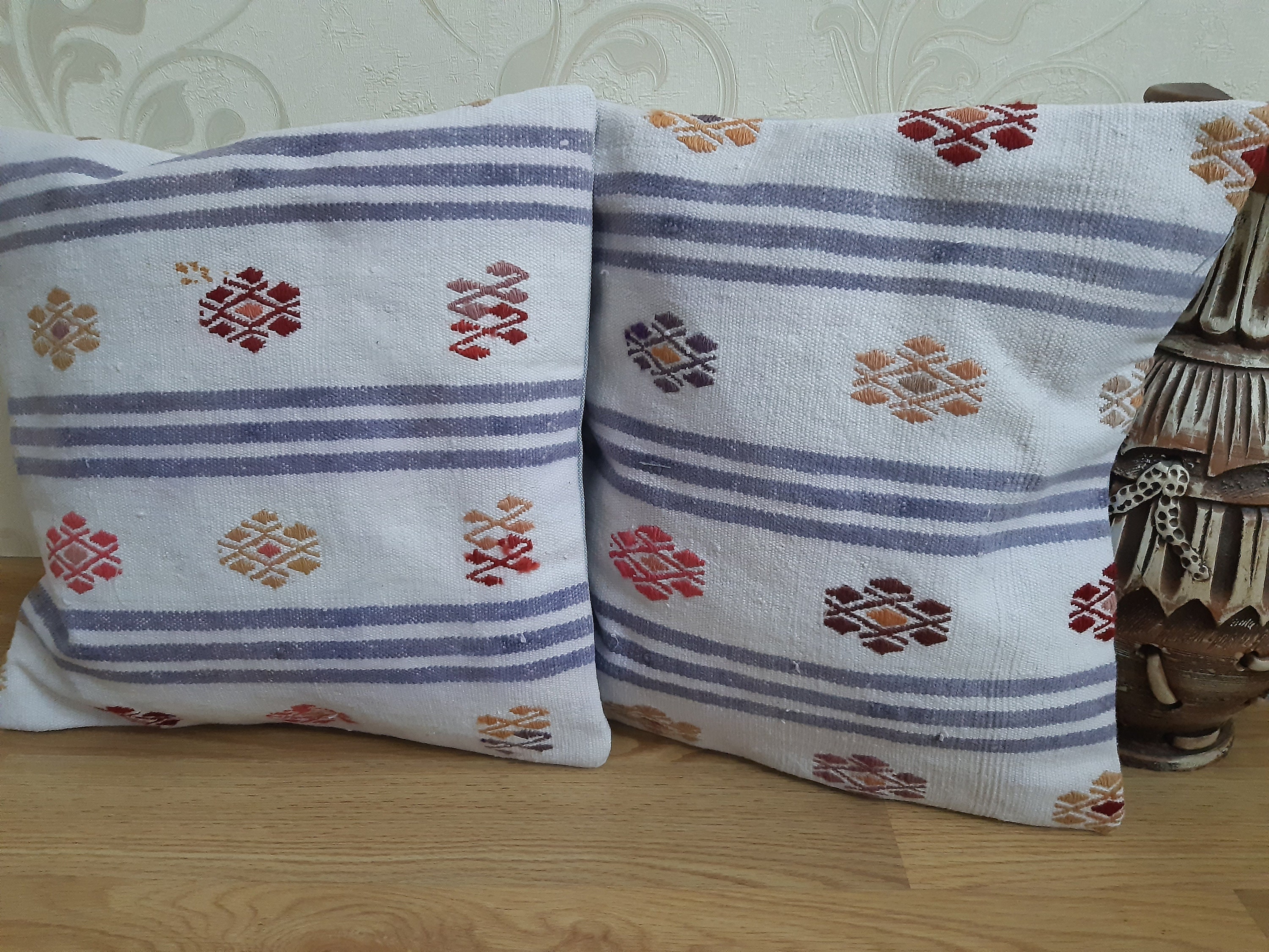 Lot De 2 Taies D'oreiller AUBUSSON Style Français - Laine 16x16 - Fait Main