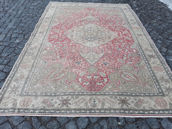 Übergroßer hellrosa Oushak Teppich (200x240 cm) - Türkischer Wollteppich aus den 60er Jahren