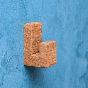 Small self-adhesive hook in solid oak / wall hook / without drilling /