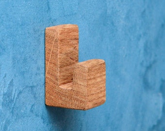 Small self-adhesive hook in solid oak / wall hook / without drilling /