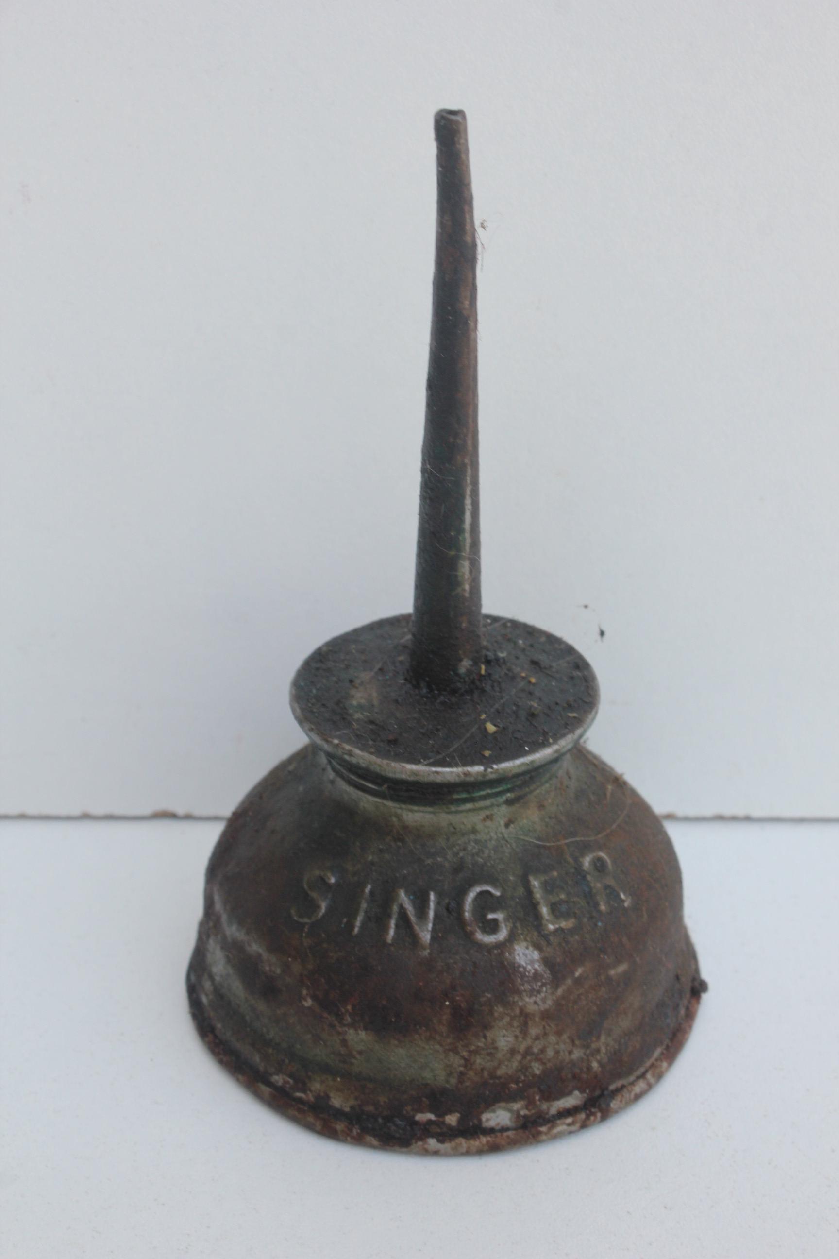 Burette à Huile Ancienne Pour Machine à Coudre Singer - Pièce Vintage Industrielle, Occasion En état Fonctionnel