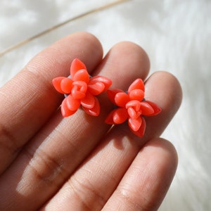 Green plant earrings / succulent earring / cactus earrings / personalized handmade gift for women