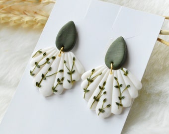 Boucles d'oreilles printanières en argile polymère faites main / cadeau originale personnalisée femme