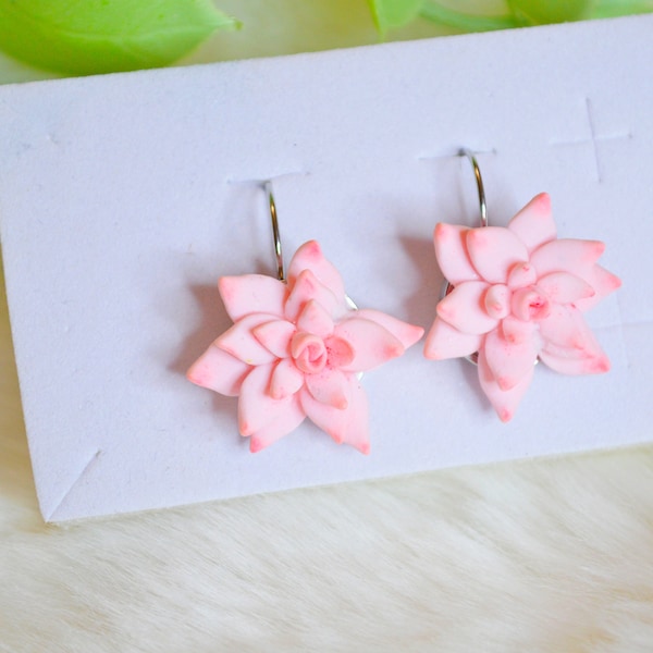 Boucles d'oreilles dormeuses fleuries/ Boucles d'oreilles dormeuses avec fleurs