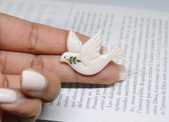 Dove of peace best sale brooch