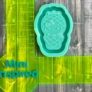 Pineapple character cat silicone mold for epoxy resin shaker mold  2.5 inches in height - DIY shaker keychain