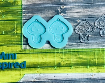 1.5 インチの神秘的なキノコのダングルイヤリング シリコン型 (エポキシ樹脂用) - DIY ダングルイヤリング、イヤリング型。