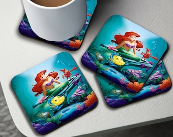Personalisierte Hochglanz Tasse Untersetzer, quadratische Getränkeuntersetzer, runder Kaffeeuntersetzer, individuelles Geschenk mit Namen, Disney kleine Meerjungfrau Ariel