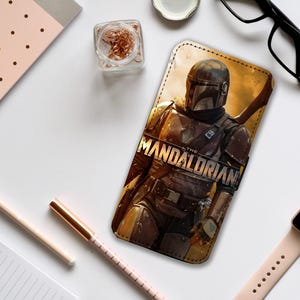 Étui portefeuille avec inserts pour cartes, coque de téléphone personnalisée Star Wars pour iPhone et Samsung, The Mandalorian - Ajoutez votre nom !